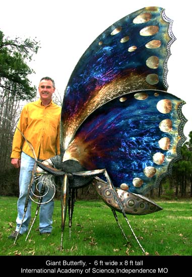  Giant Butterfly 